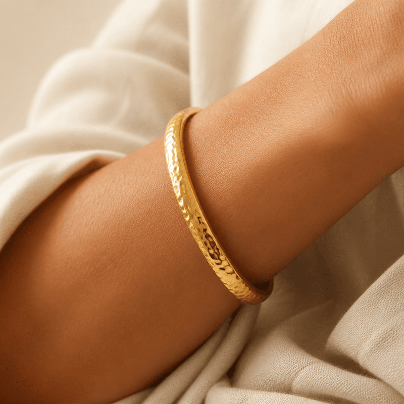Bracelete Martelado Ouro 18k — vista alternativa