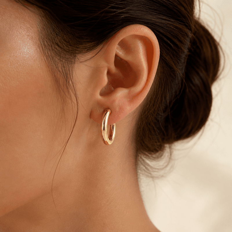 Brinco Argola Tubular Ouro 18k — vista alternativa